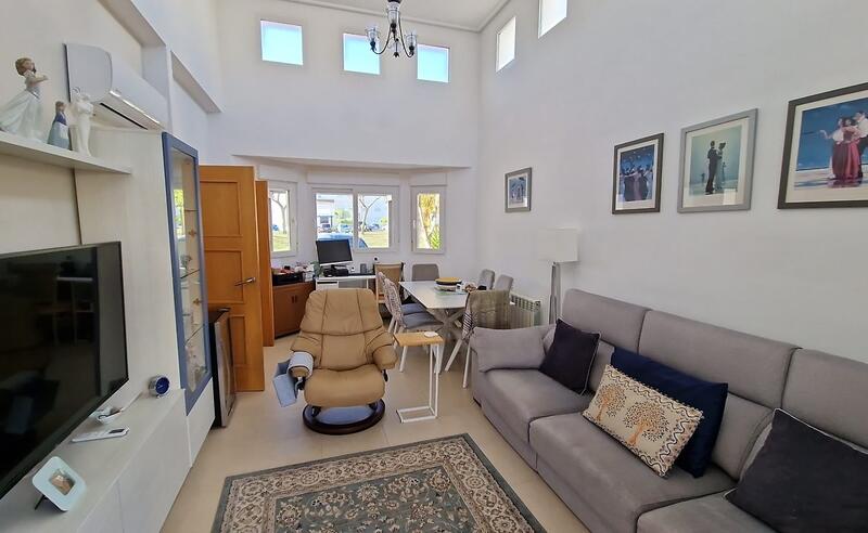 2 Cuarto Villa en venta