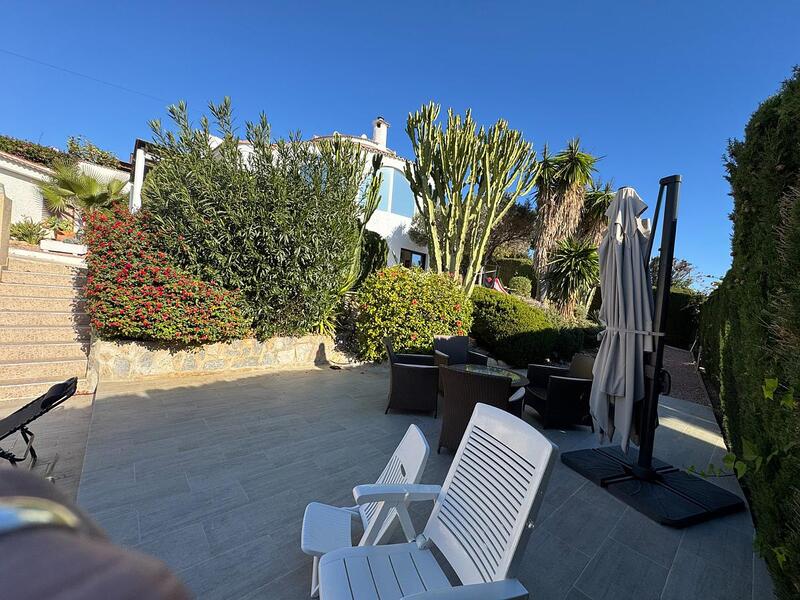 5 bedroom Villa for sale