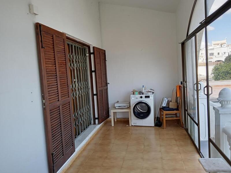 2 Cuarto Casa de Campo en venta