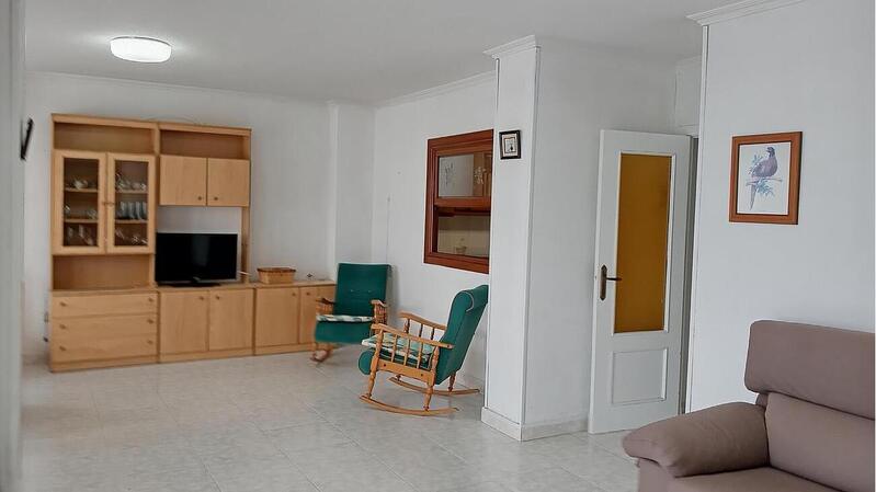 3 bedroom Apartment for sale