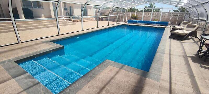 4 bedroom Villa for sale