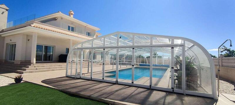 4 bedroom Villa for sale
