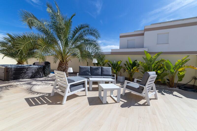 4 Cuarto Villa en venta