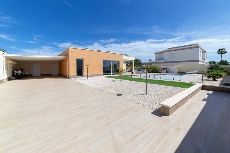 4 Cuarto Villa en venta