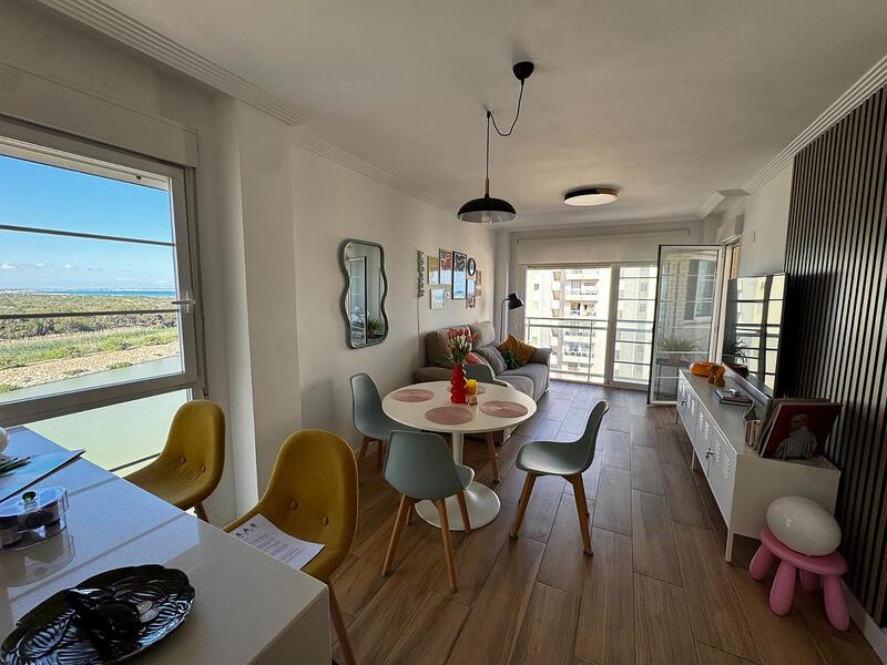 2 slaapkamer Appartement Te koop