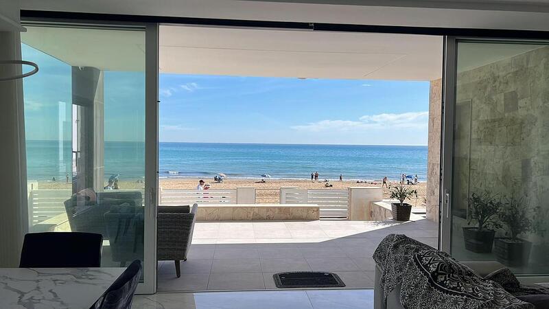 Villa en venta en Torrevieja, Alicante