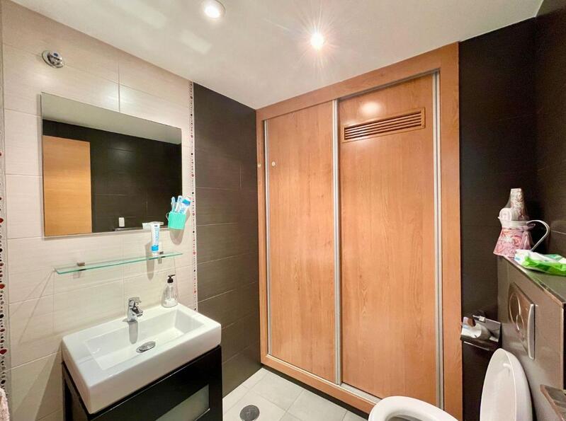 3 bedroom Apartment for sale