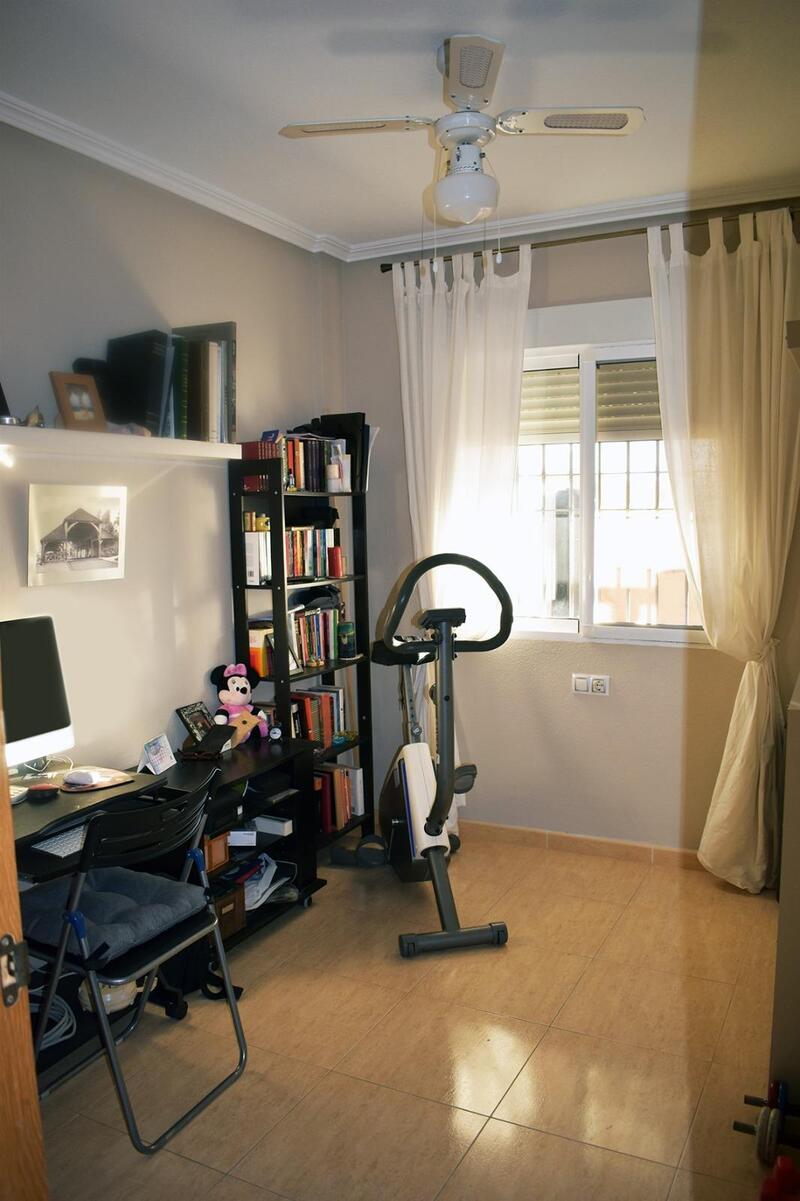 4 slaapkamer Gezinswoning Te koop