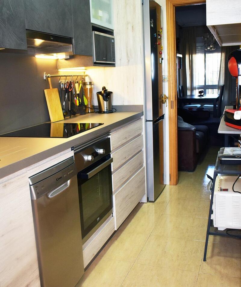 4 slaapkamer Gezinswoning Te koop