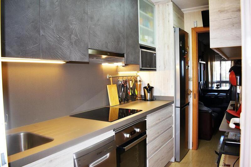 4 slaapkamer Gezinswoning Te koop