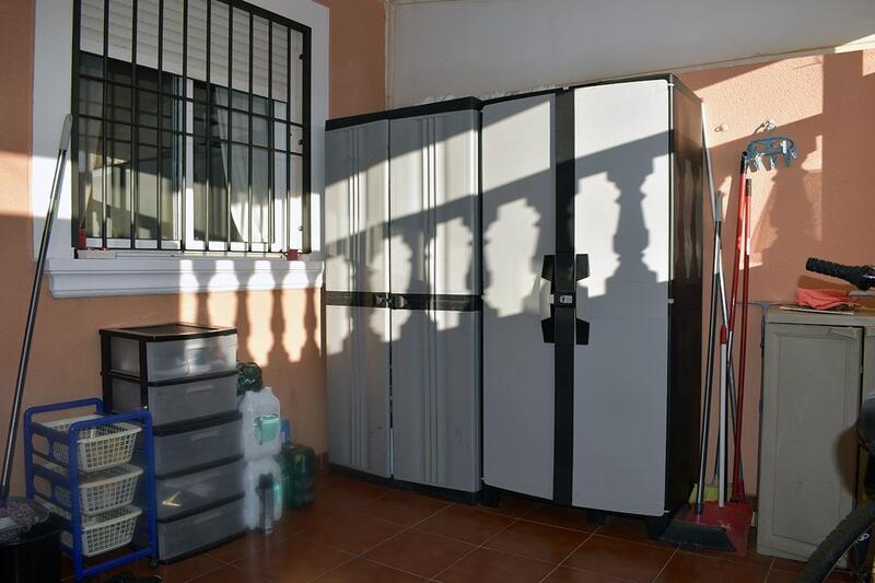 4 slaapkamer Gezinswoning Te koop