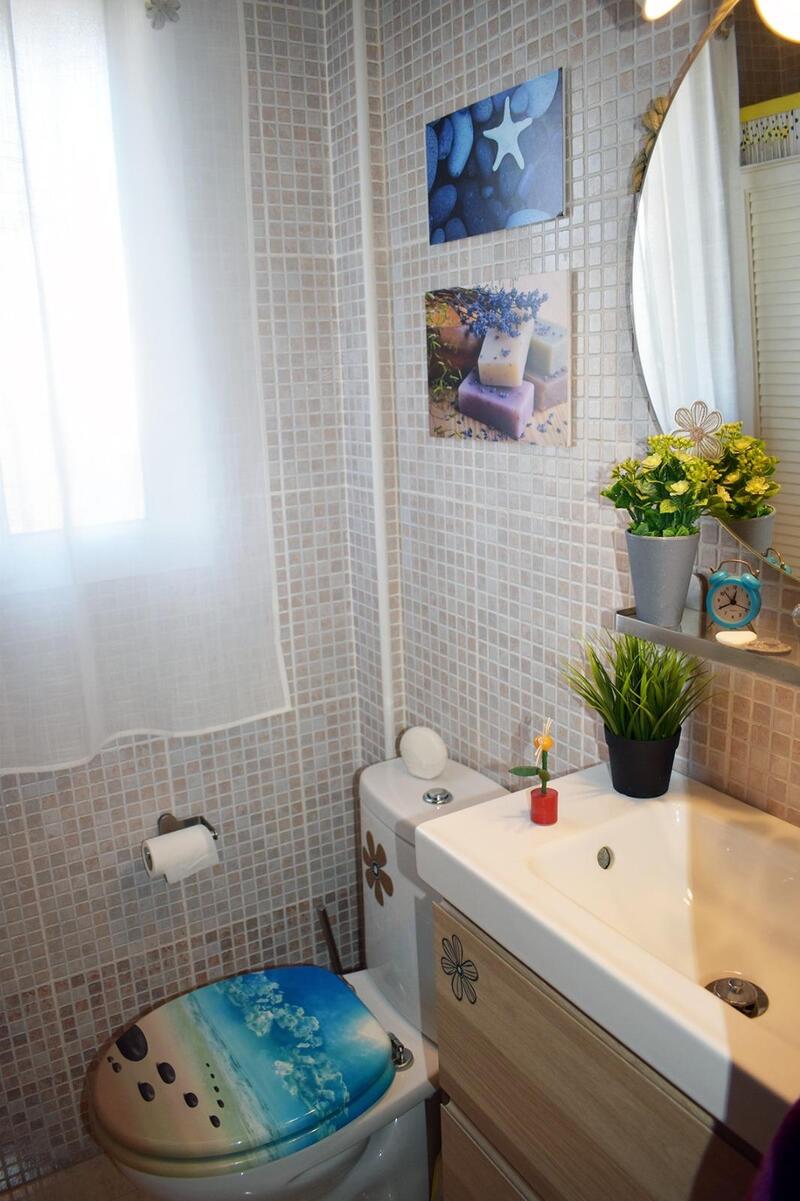 4 slaapkamer Gezinswoning Te koop