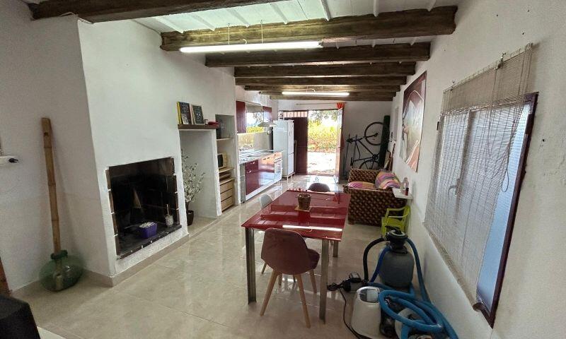 6 bedroom Country House for sale