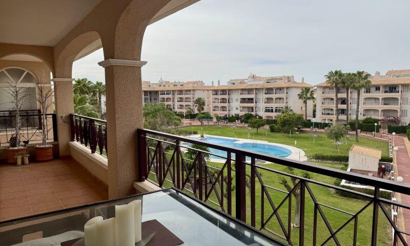 Lejlighed til salg i Orihuela Costa, Alicante