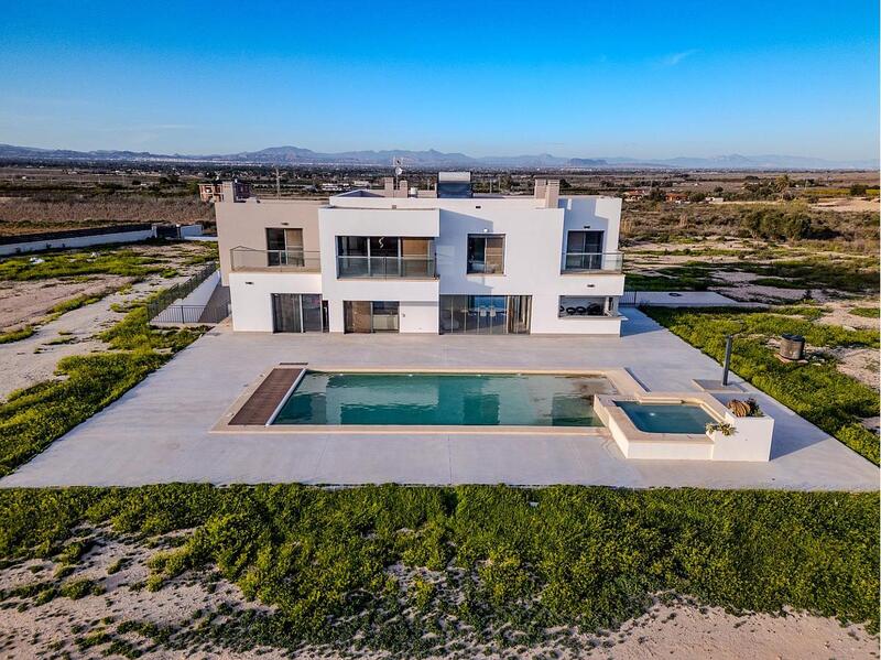 5 soverom Villa til salgs