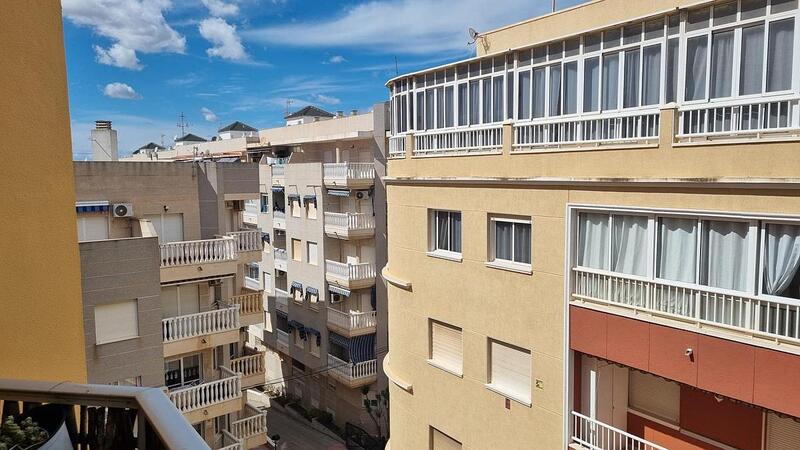 3 bedroom Apartment for sale
