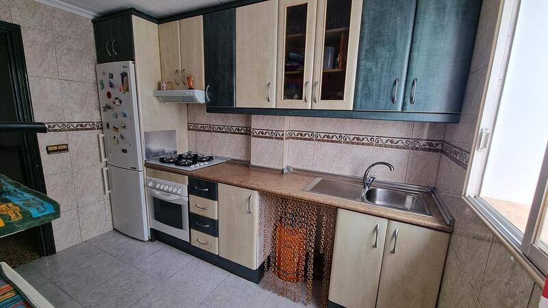 3 bedroom Apartment for sale