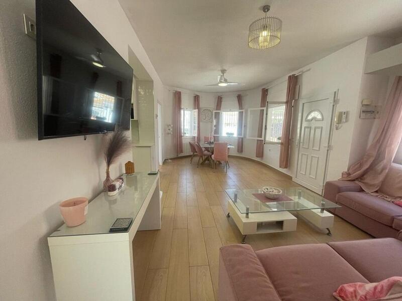 5 bedroom Villa for sale