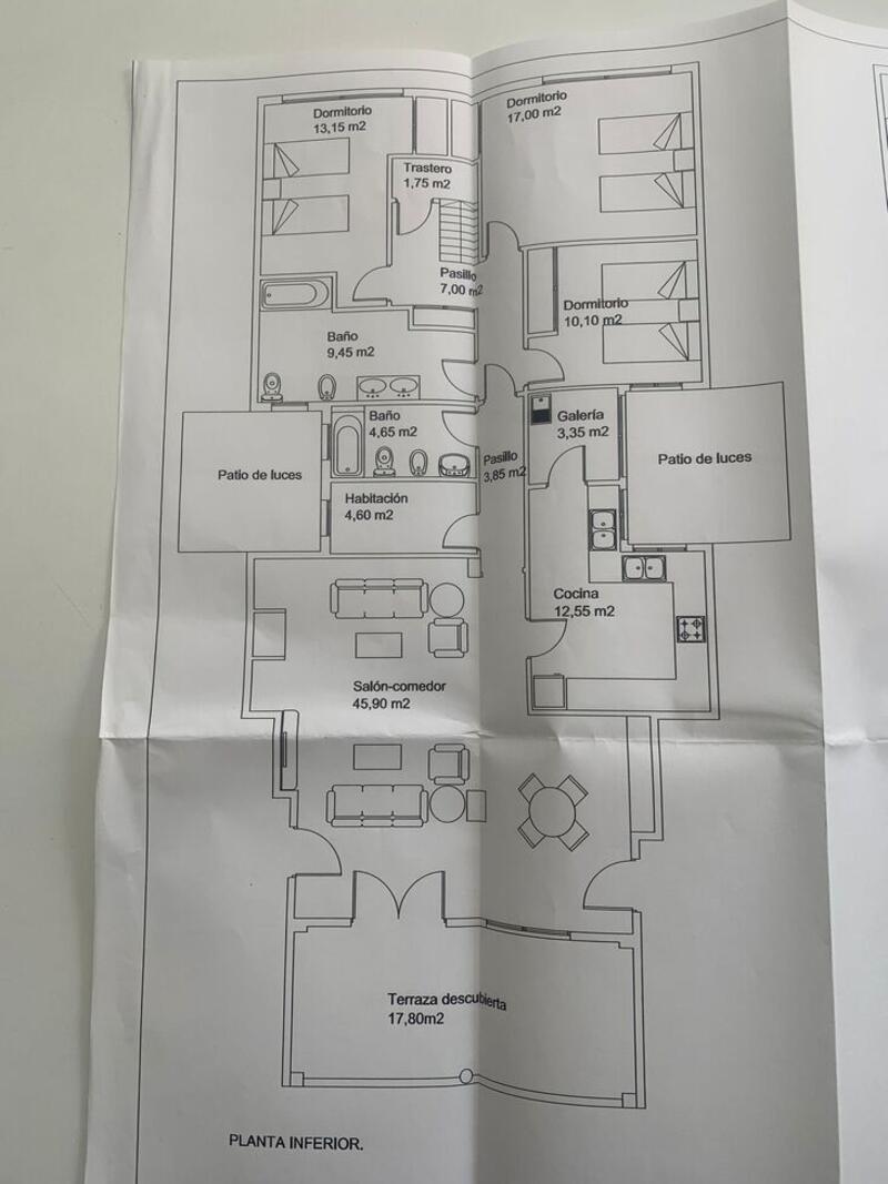 7 sovrum Lägenhet till salu
