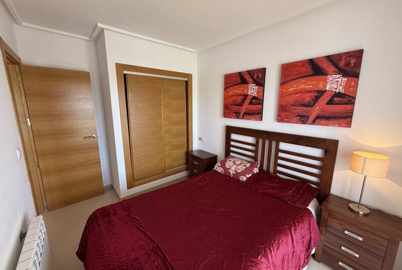 2 slaapkamer Appartement Te koop