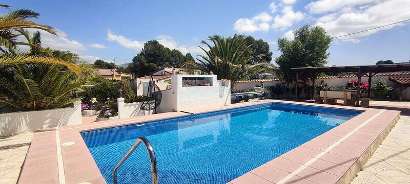 4 Cuarto Villa en venta