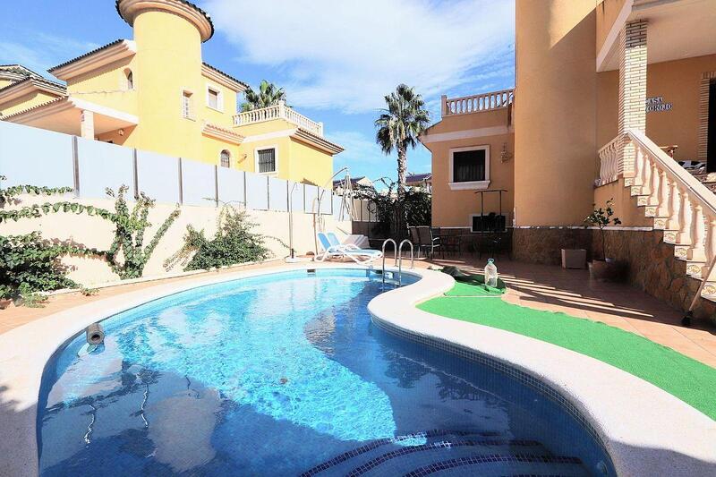 3 bedroom Villa for sale