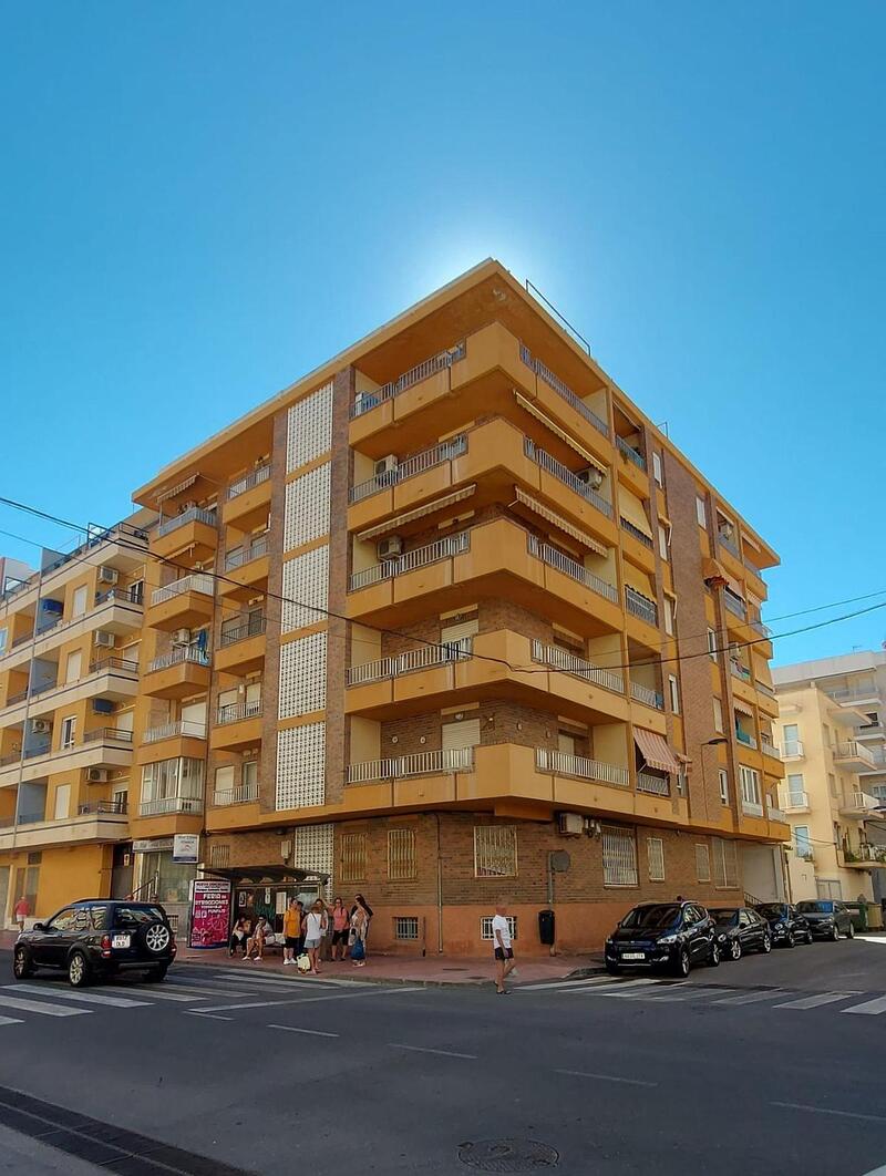 3 спальная комната квартира продается