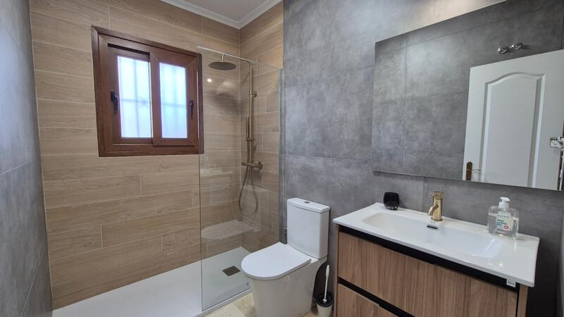 3 slaapkamer Landhuis Te koop