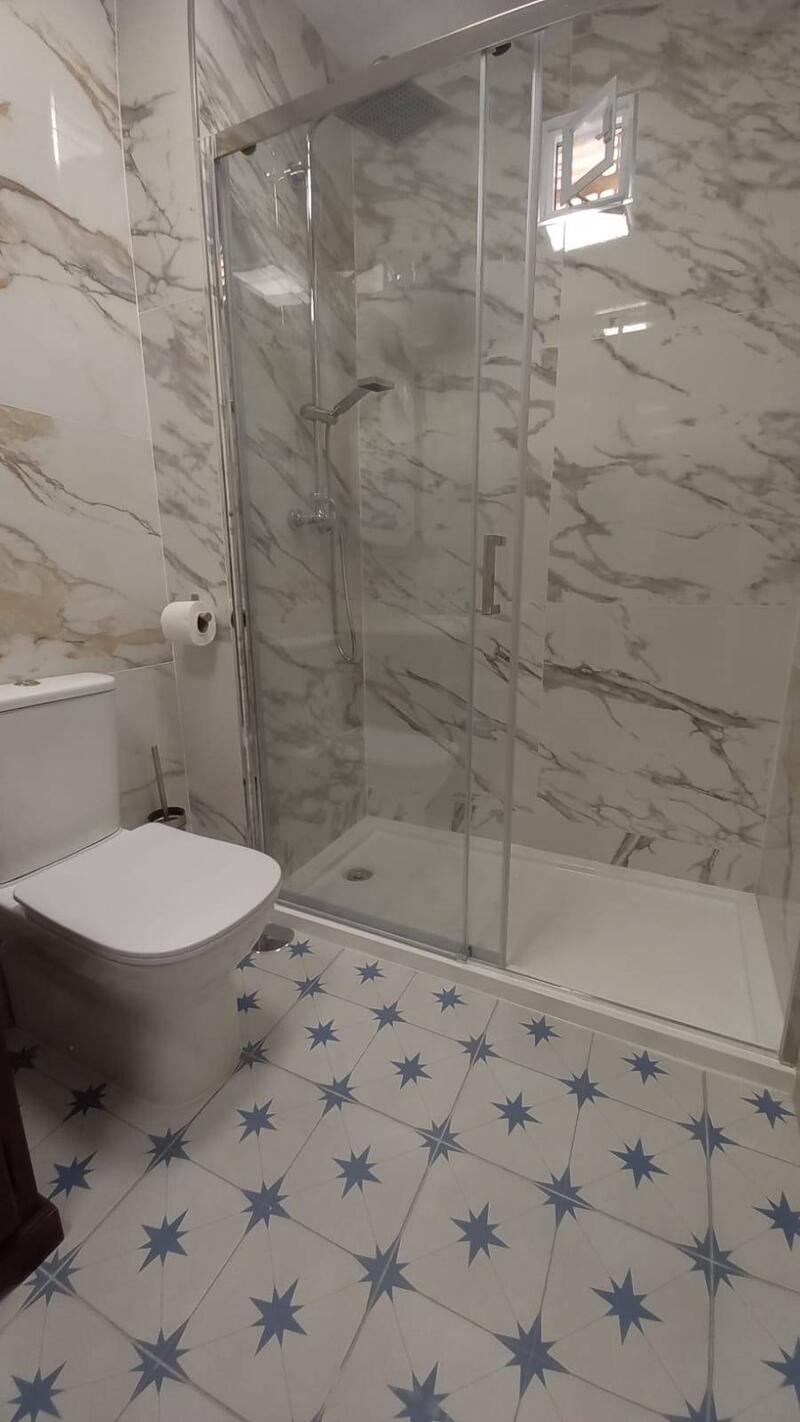 2 slaapkamer Appartement Te koop