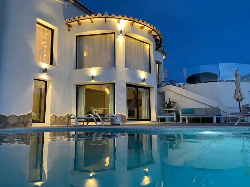 Villa for sale in Benitachell, Alicante