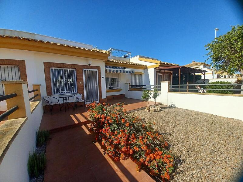 2 Schlafzimmer Villa zu verkaufen