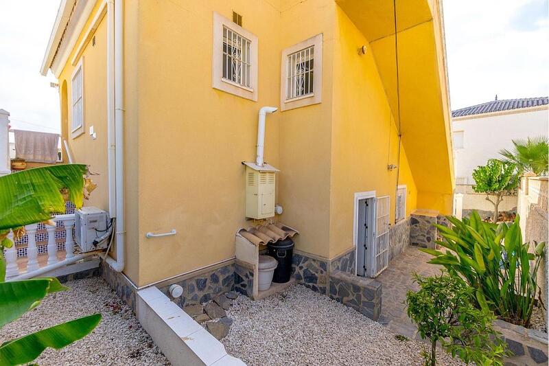 4 Cuarto Villa en venta