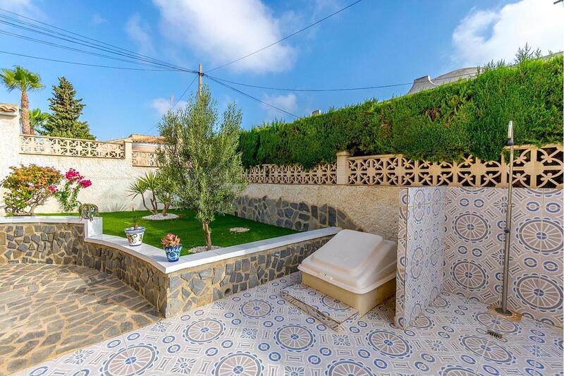 4 Cuarto Villa en venta