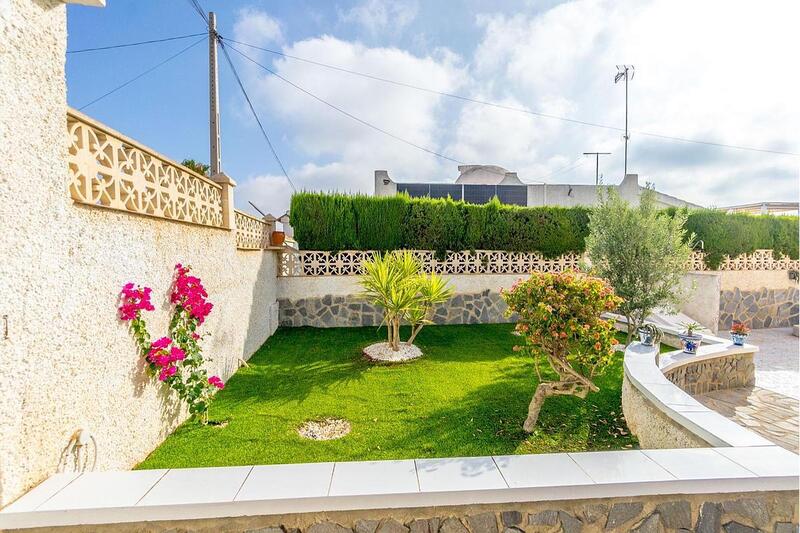 4 Cuarto Villa en venta