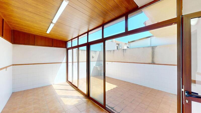 3 bedroom Townhouse for sale