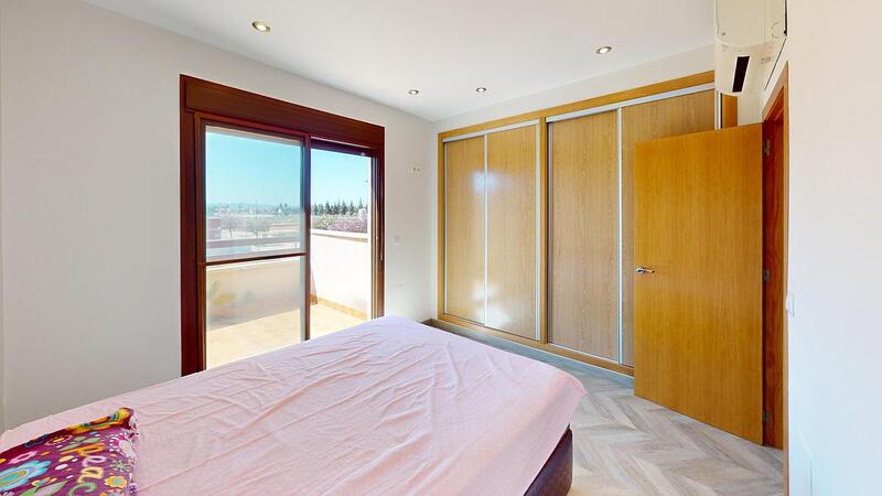 3 bedroom Townhouse for sale