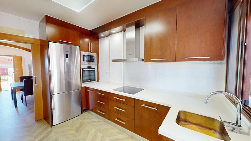 3 bedroom Townhouse for sale