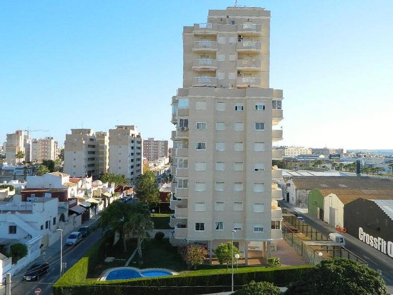 квартира продается в Torrevieja, Alicante
