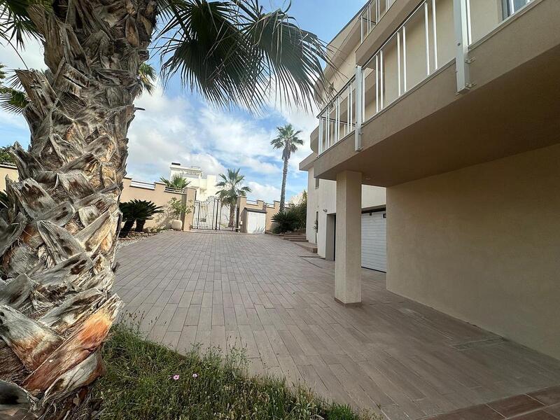4 chambre Villa à vendre