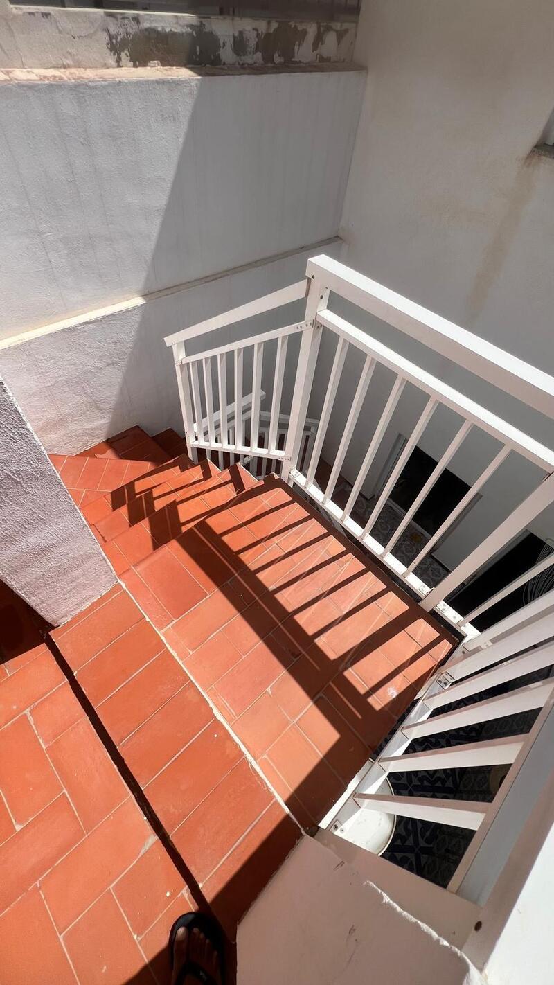 4 bedroom Townhouse for sale