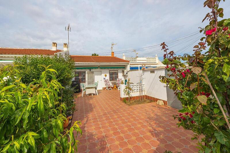 Maison de Ville à vendre dans Torrevieja, Alicante
