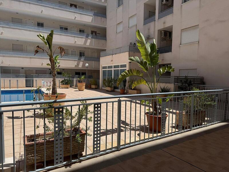 2 slaapkamer Appartement Te koop