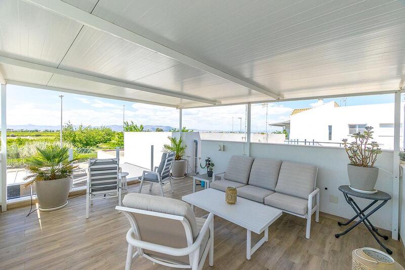 2 sovrum Villa till salu