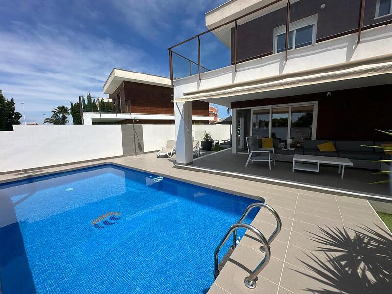 3 bedroom Villa for sale
