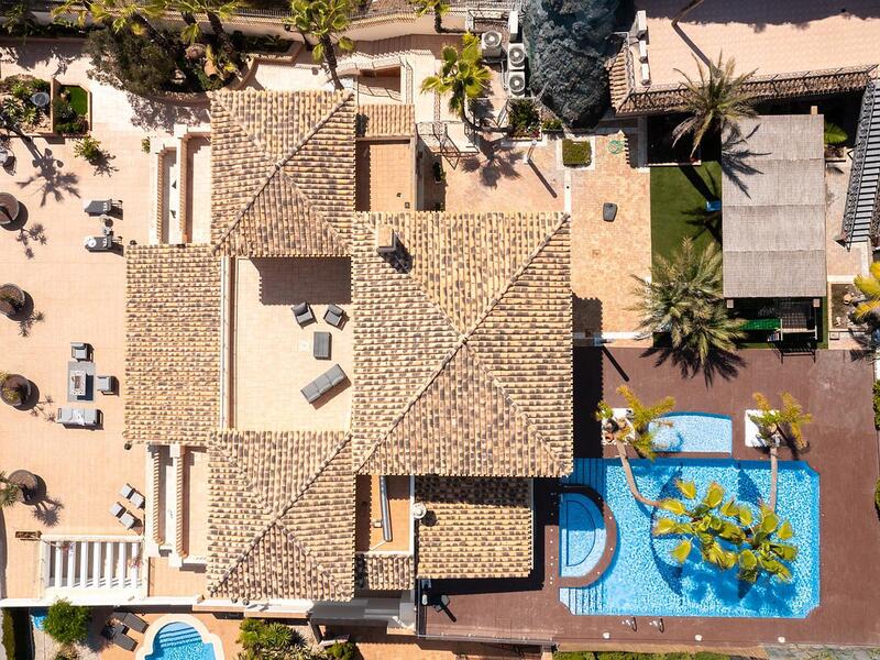 8 Cuarto Villa en venta