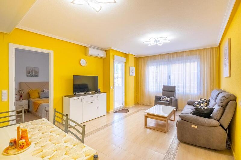 Apartamento en venta en Torrevieja, Alicante