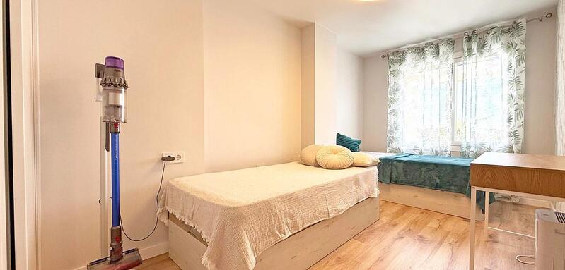 1 bedroom Apartment for sale