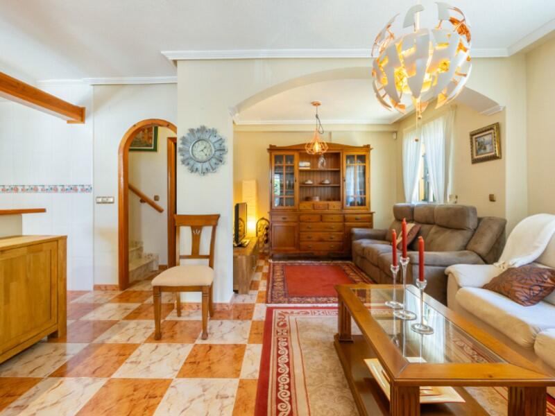 2 Schlafzimmer Stadthaus zu verkaufen