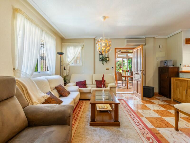 2 Schlafzimmer Stadthaus zu verkaufen
