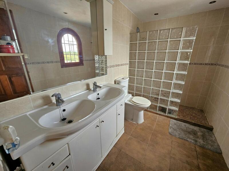 6 Schlafzimmer Villa zu verkaufen